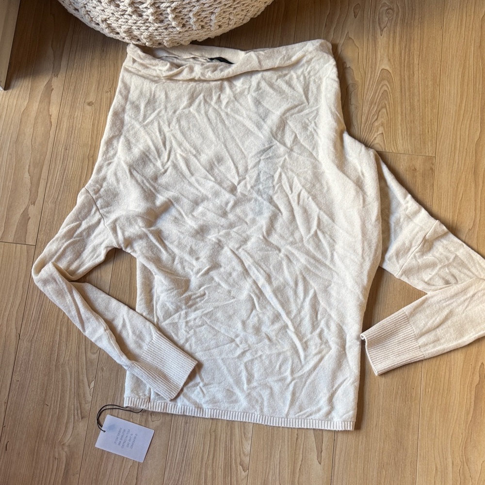 House of Harlow 1960 Cream Long Sleeve Top